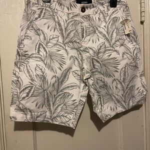 Aero Men's White & Gray Tropical Print Shorts